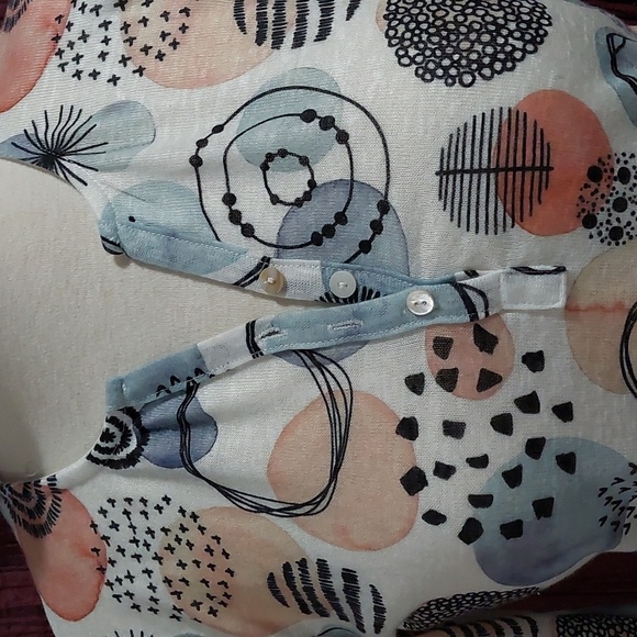 Coco Y Club Pullover Top Sizs Small - Picture 2 of 5